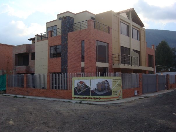 1917696_125721422116_3297412_n