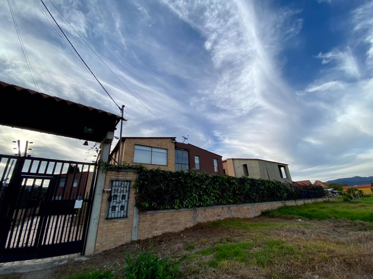 WhatsApp Image 2021-04-19 at 5.44.15 PM (2)